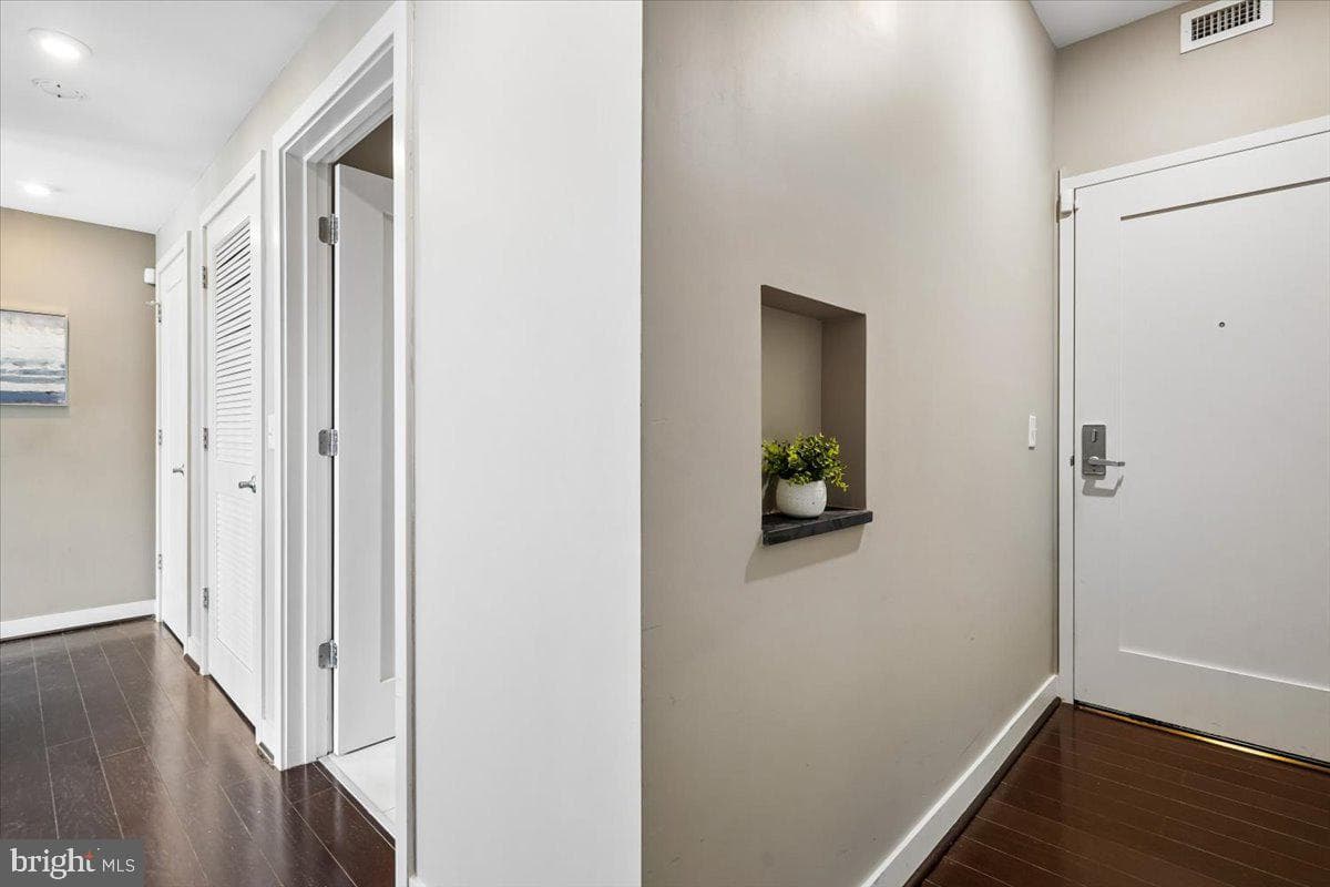 1320 Fenwick Lane #301 photo 5