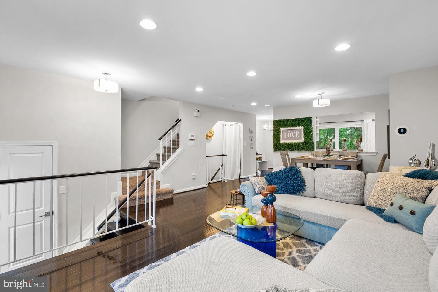 18005 Sunset Lake Court photo 3