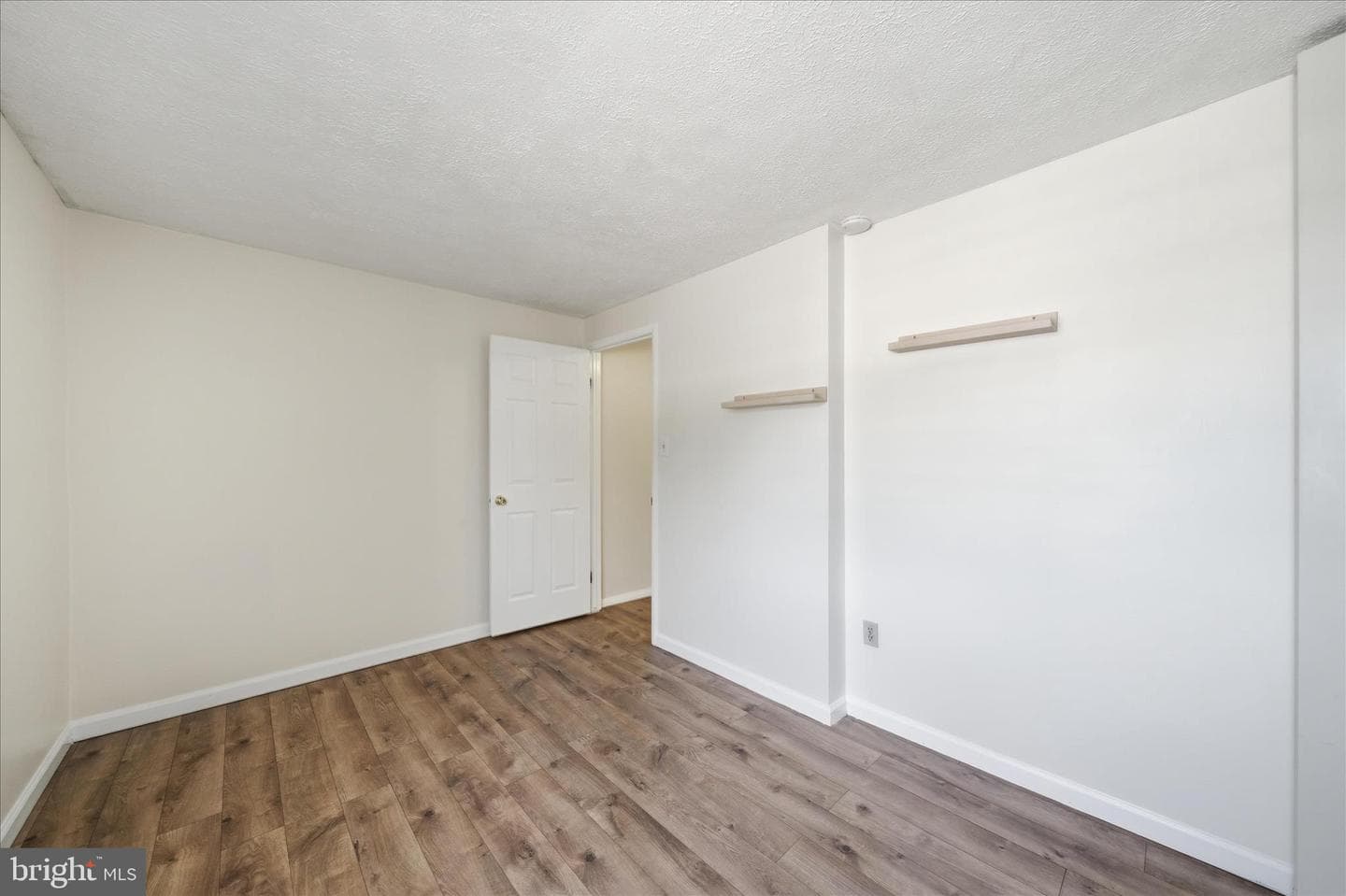2807 Shepperton Terrace photo 62