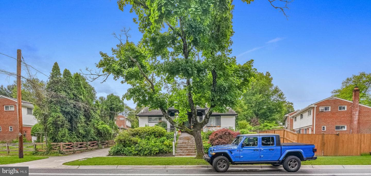 3702 May Street photo 4