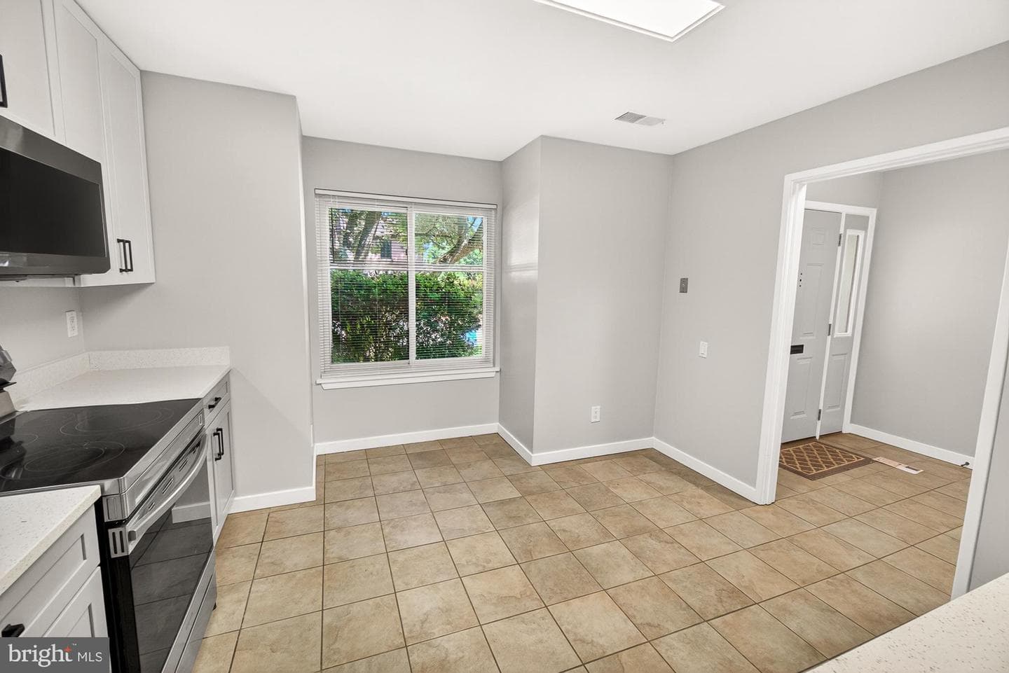 19346 Keymar Way photo 8