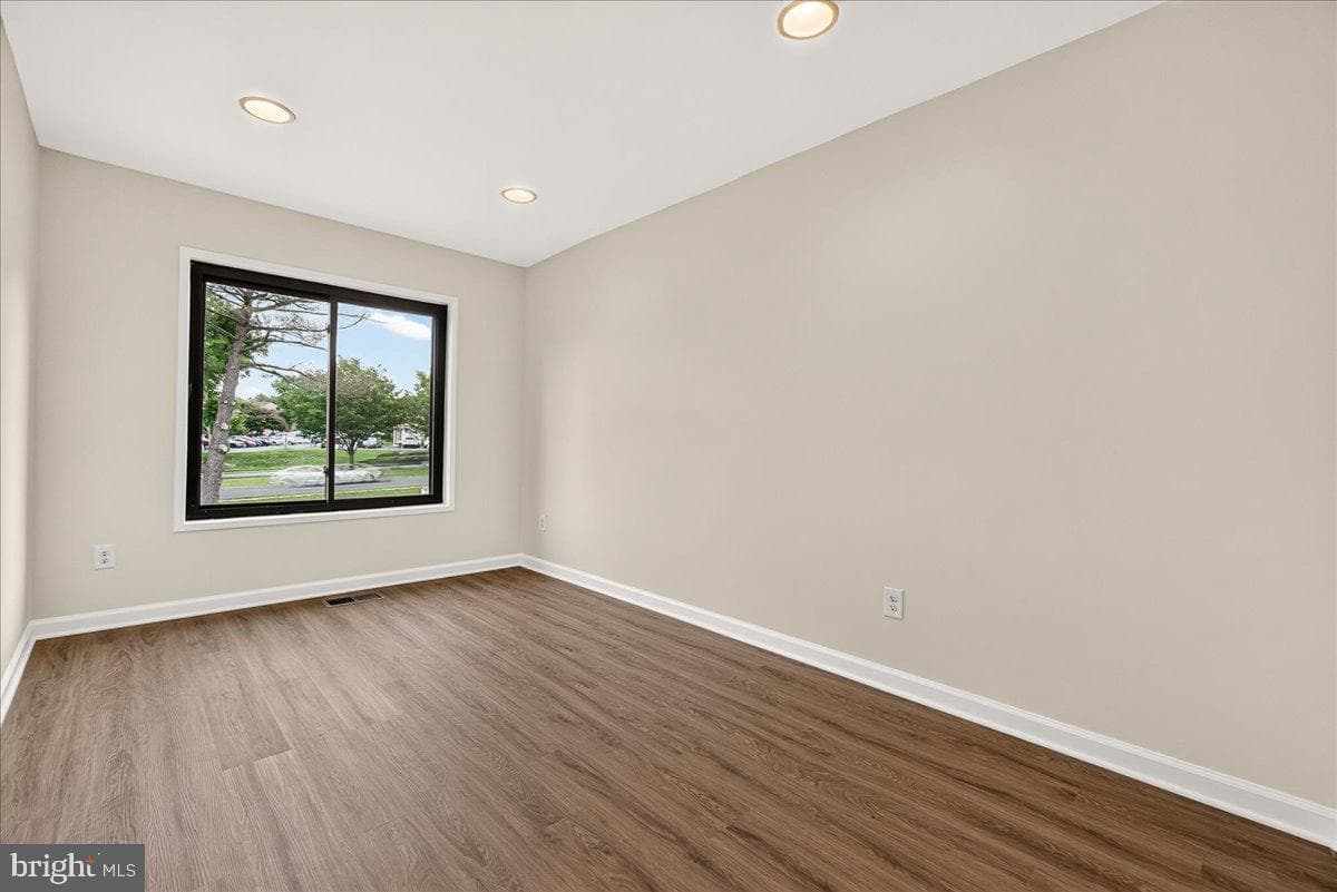 9915 Ridgeline Drive photo 19