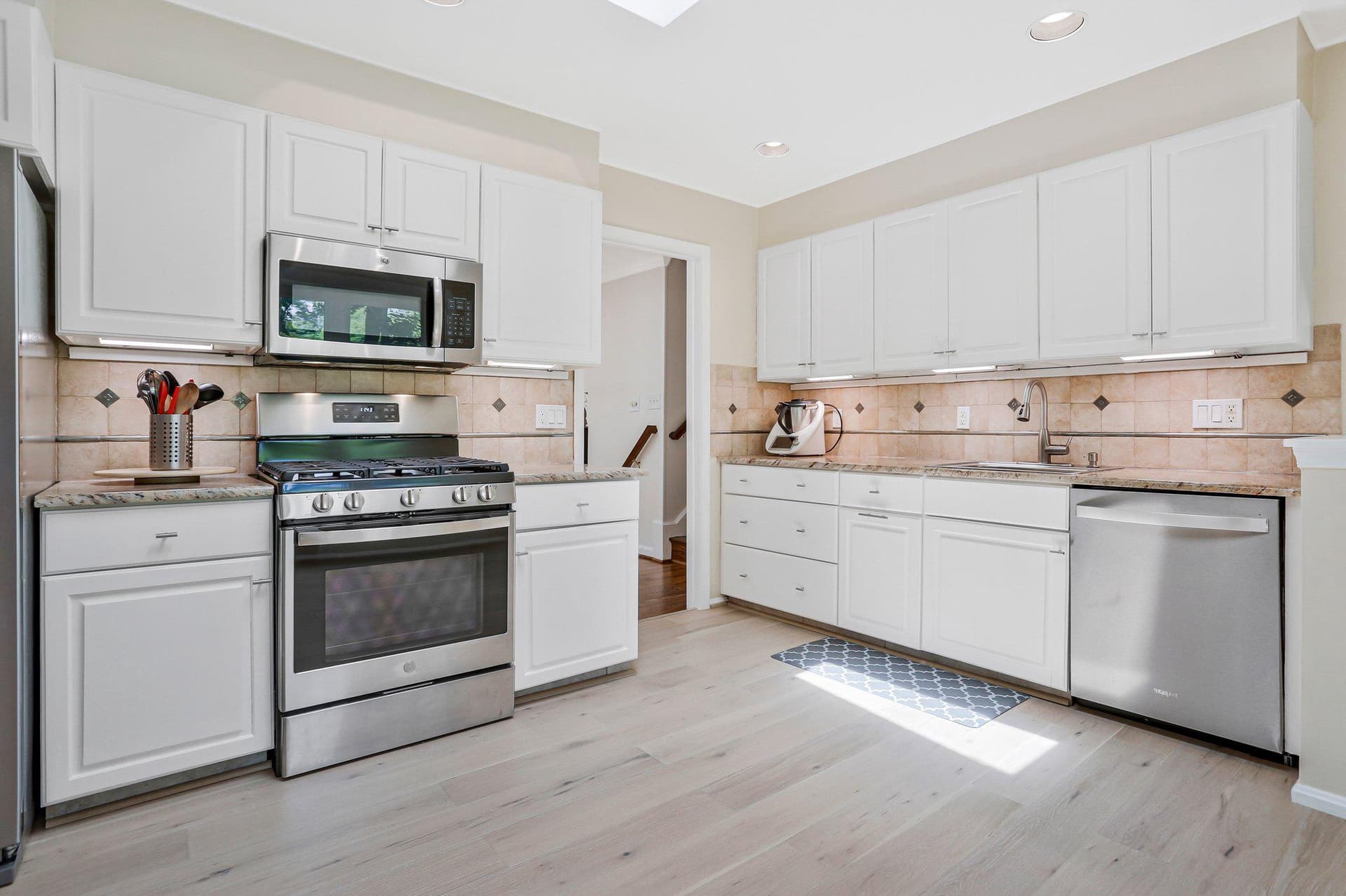 11117 Whisperwood Lane photo 13