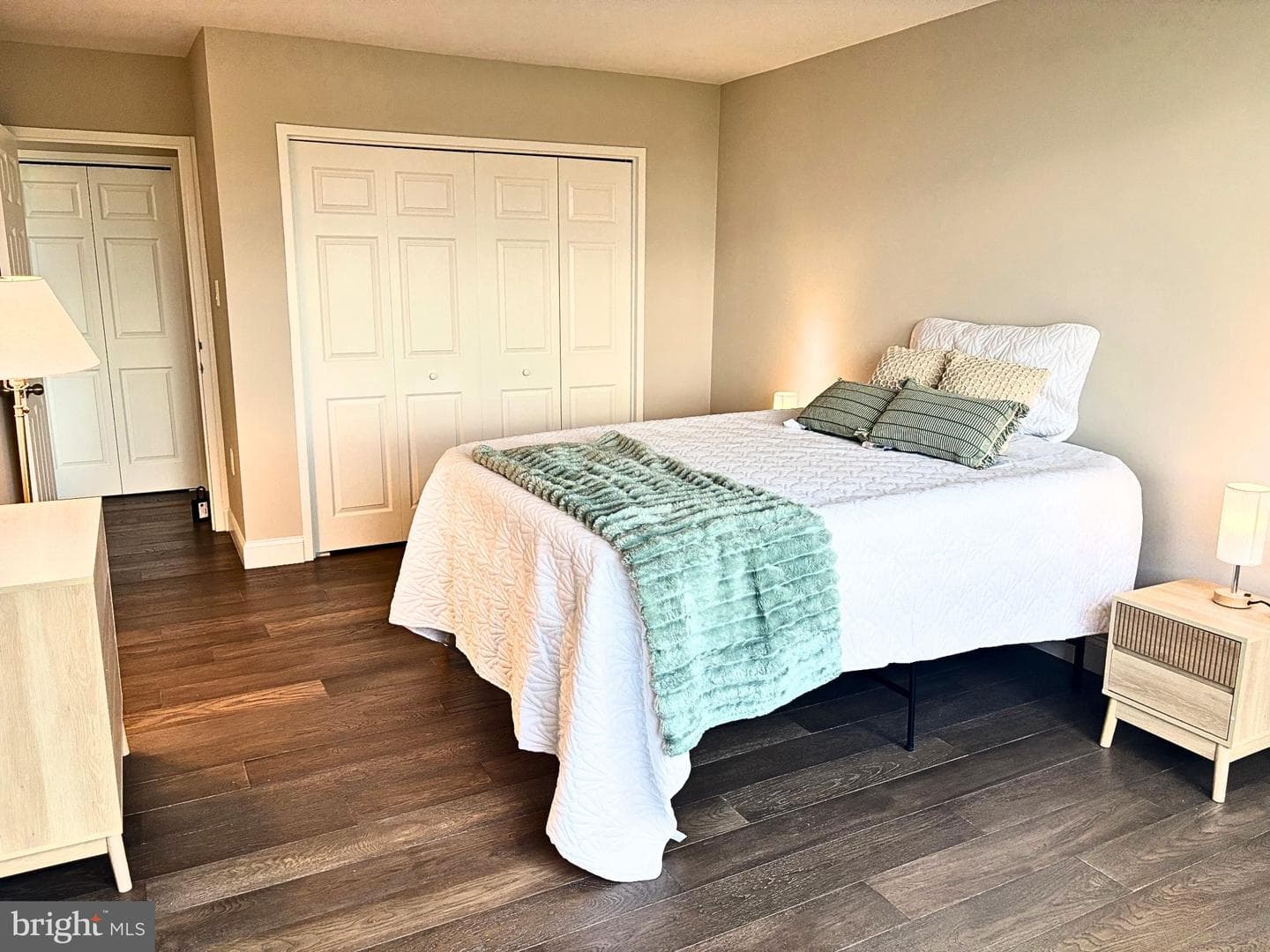 10401 Grosvenor Pl # 817 photo 10