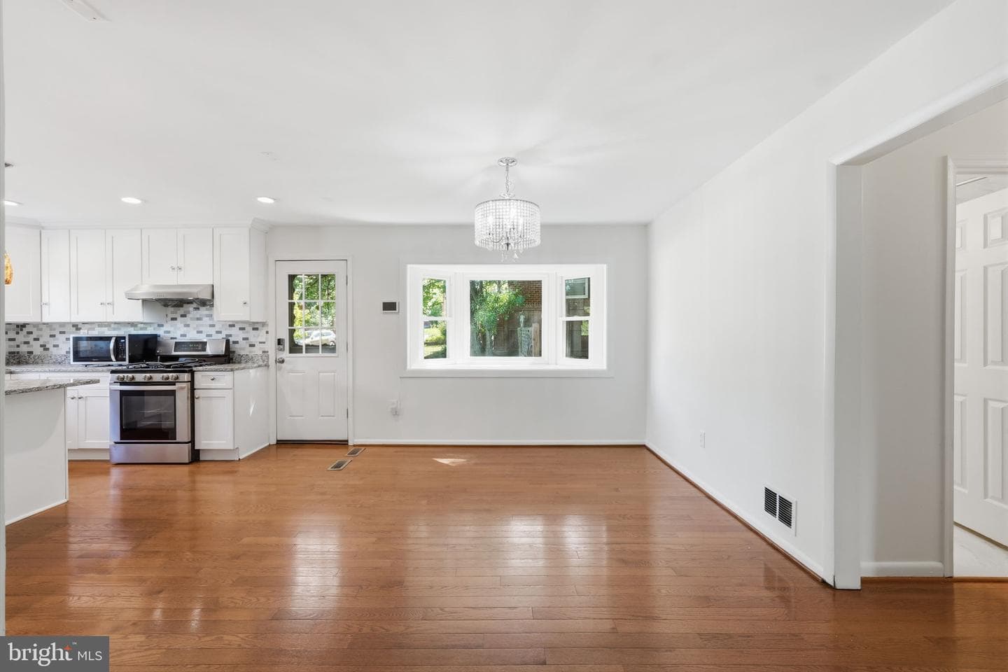 10617 Gatewood Avenue photo 13