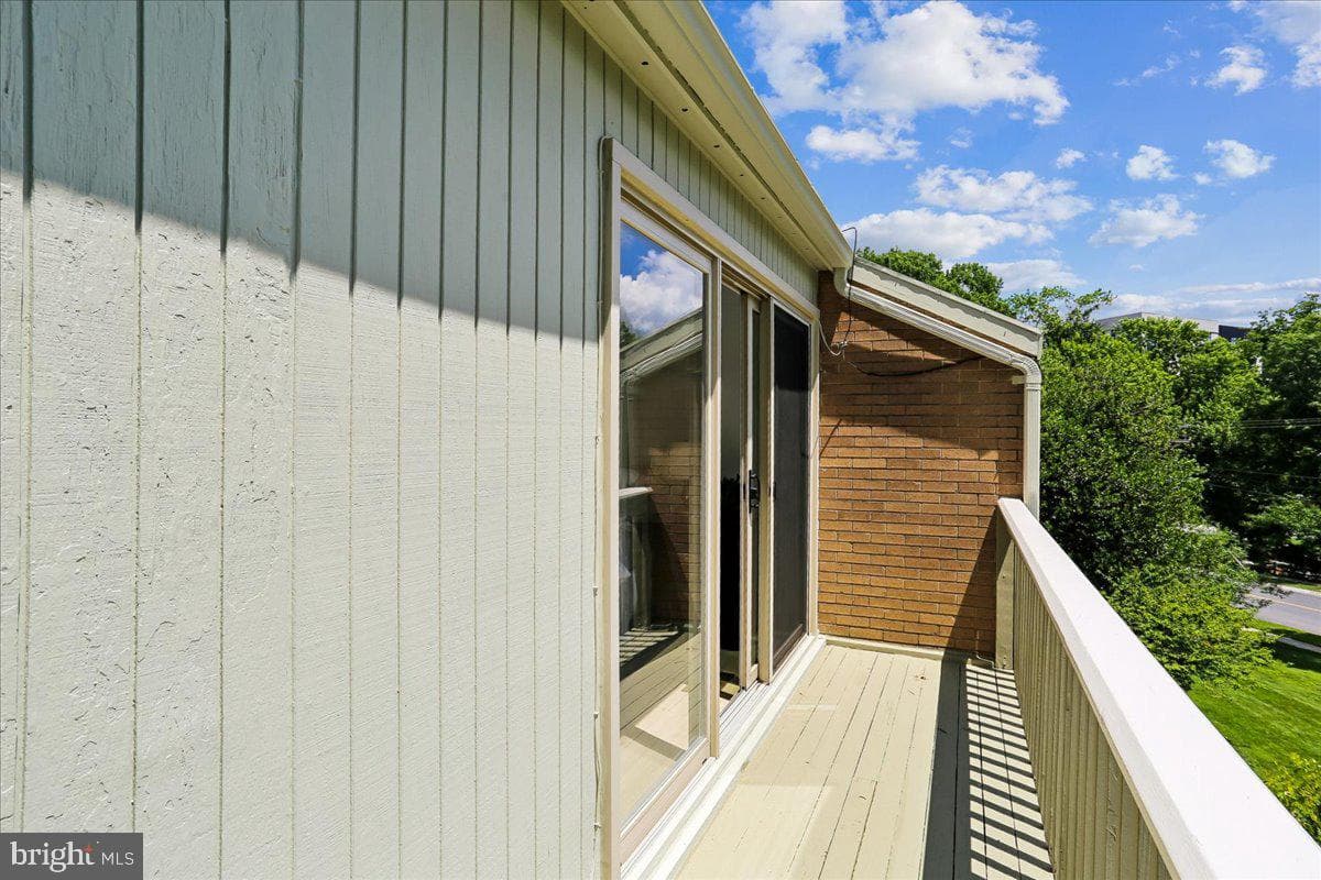 5222 Pooks Hill Road #E-31 photo 32