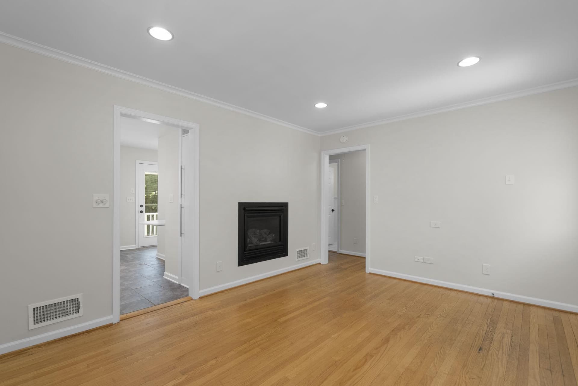 513 Park Road photo 8