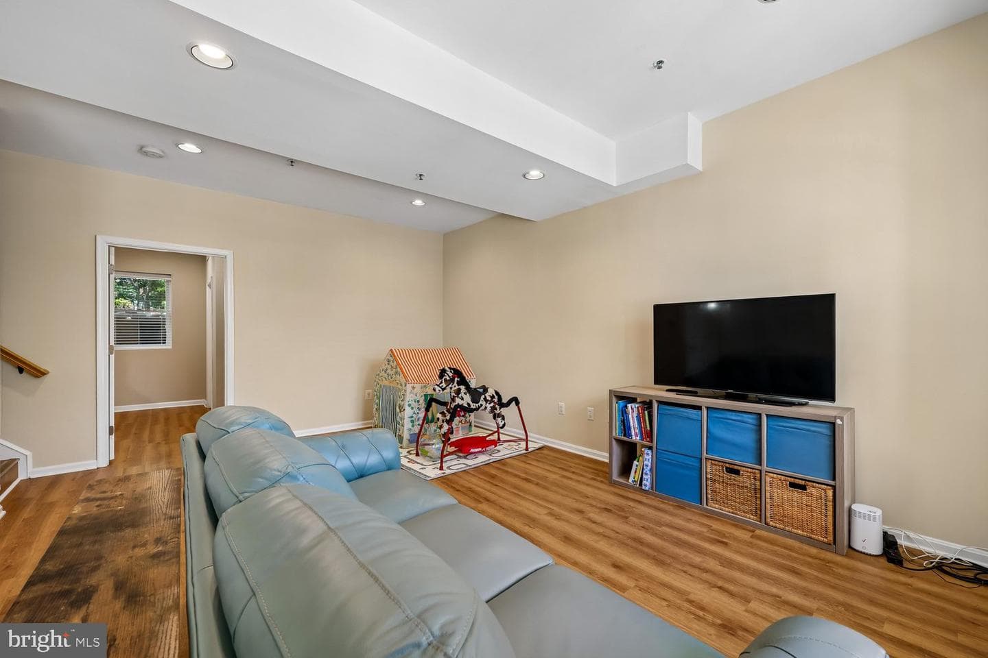211 Chestertown Street photo 30