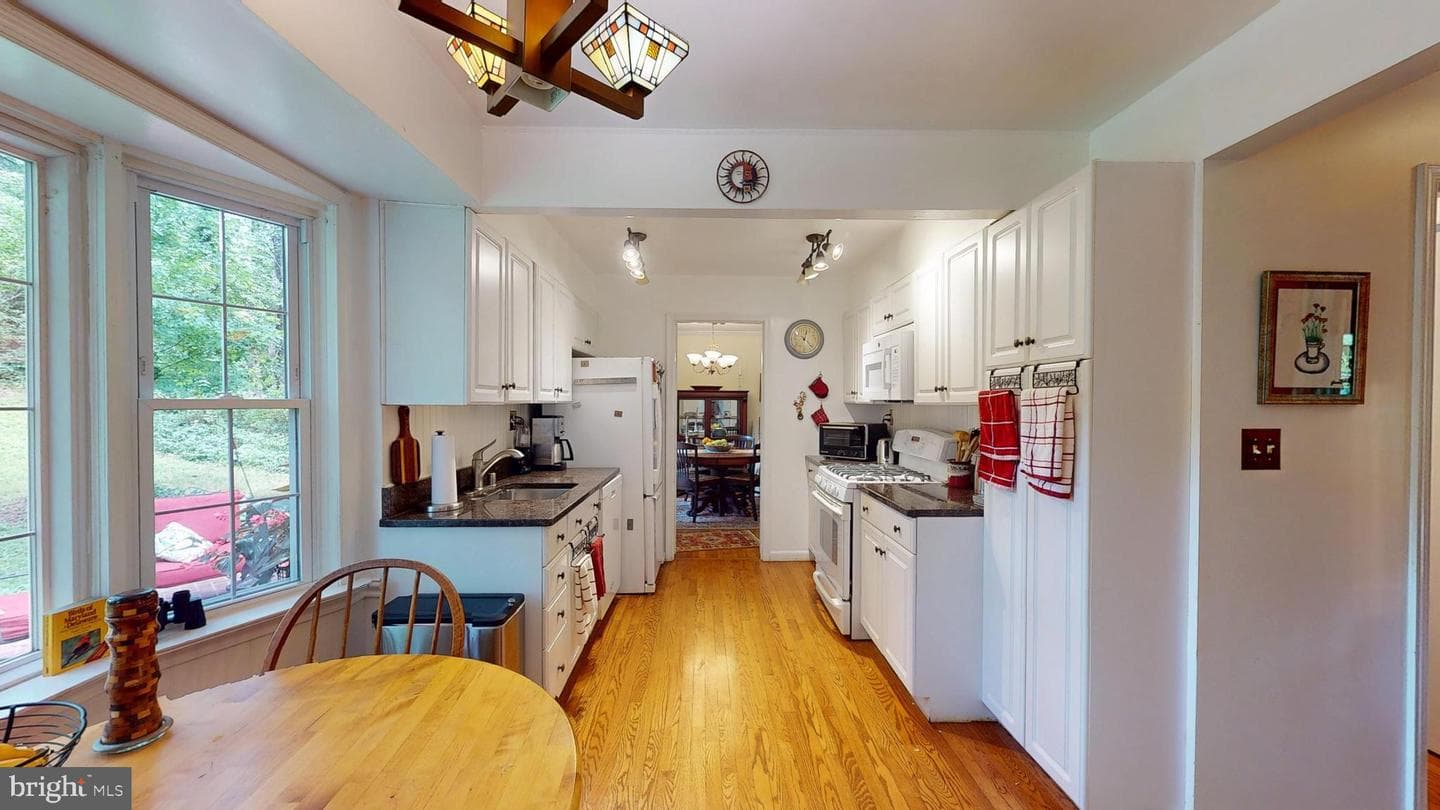 16601 Briardale Road photo 17