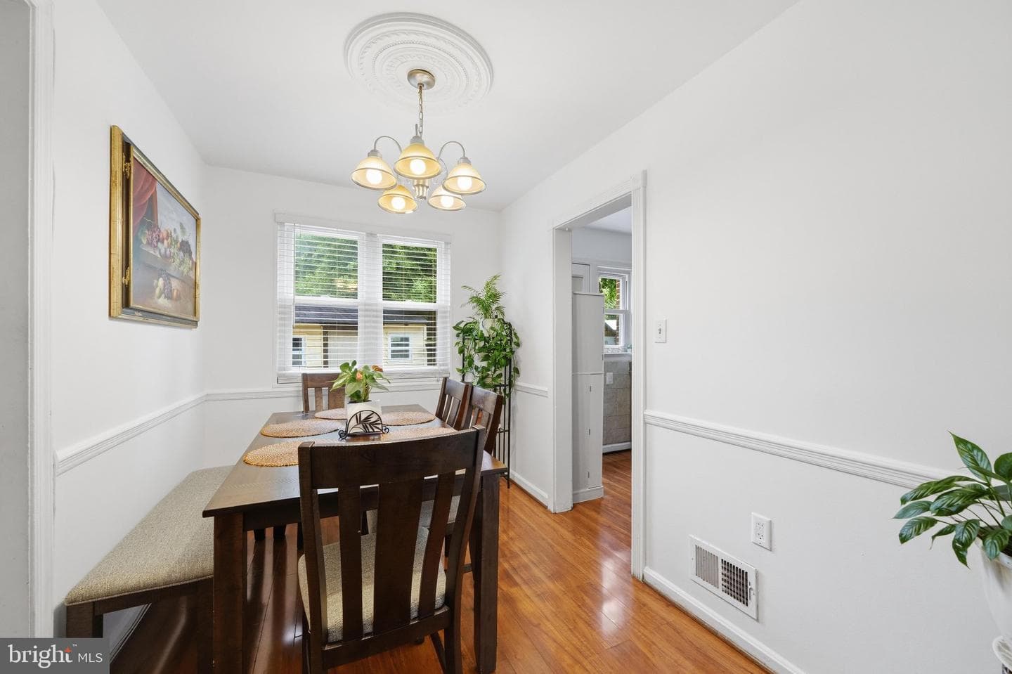 11931 Centerhill Street photo 9