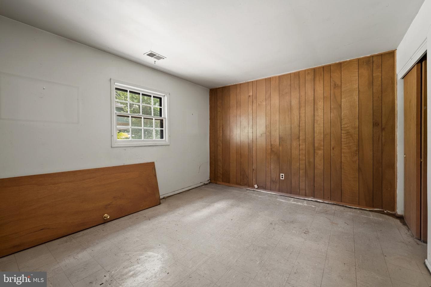 1010 Rosemere Avenue photo 15
