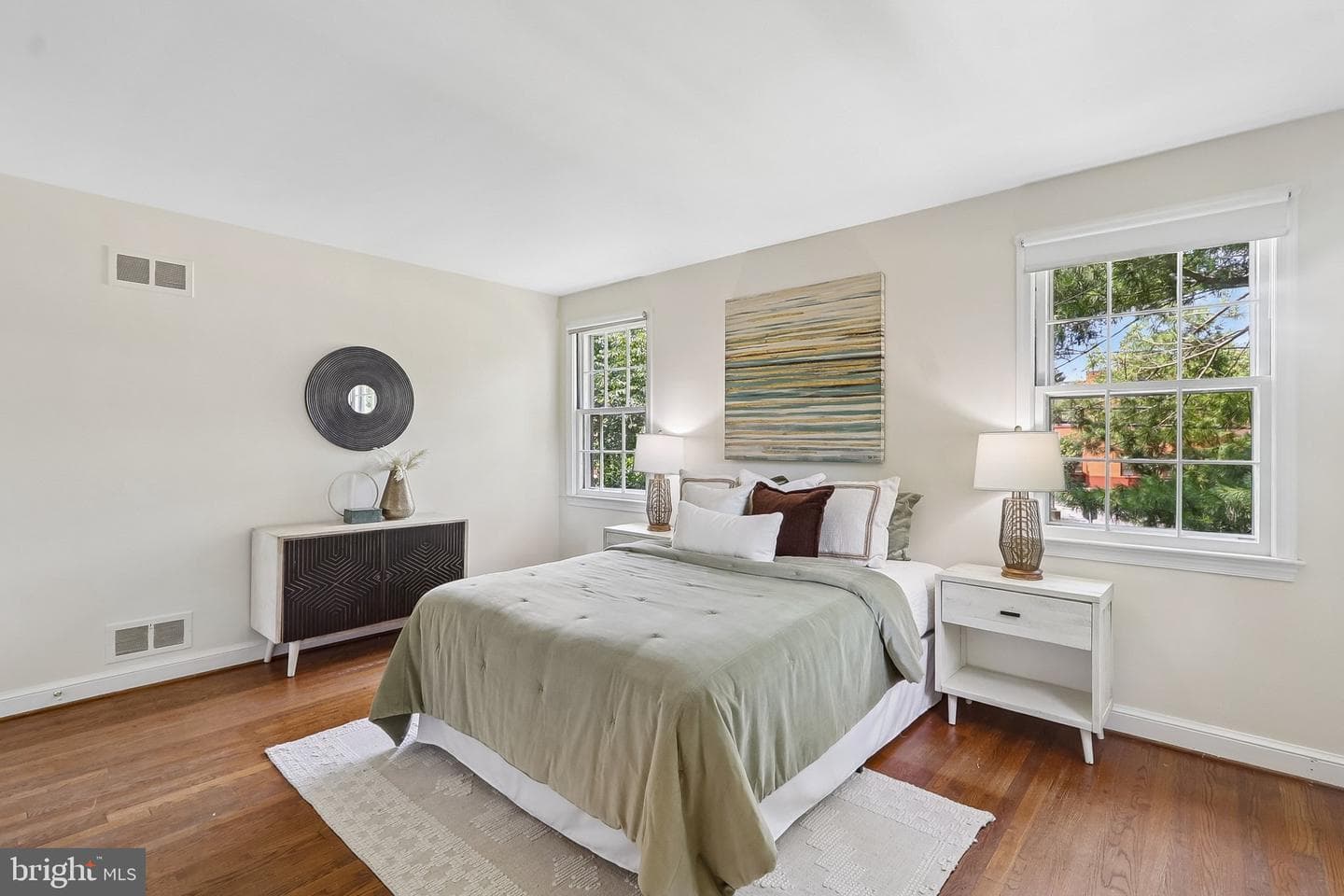 5719 Newington Road photo 34