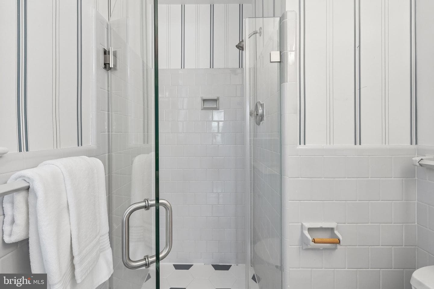 5719 Newington Road photo 39
