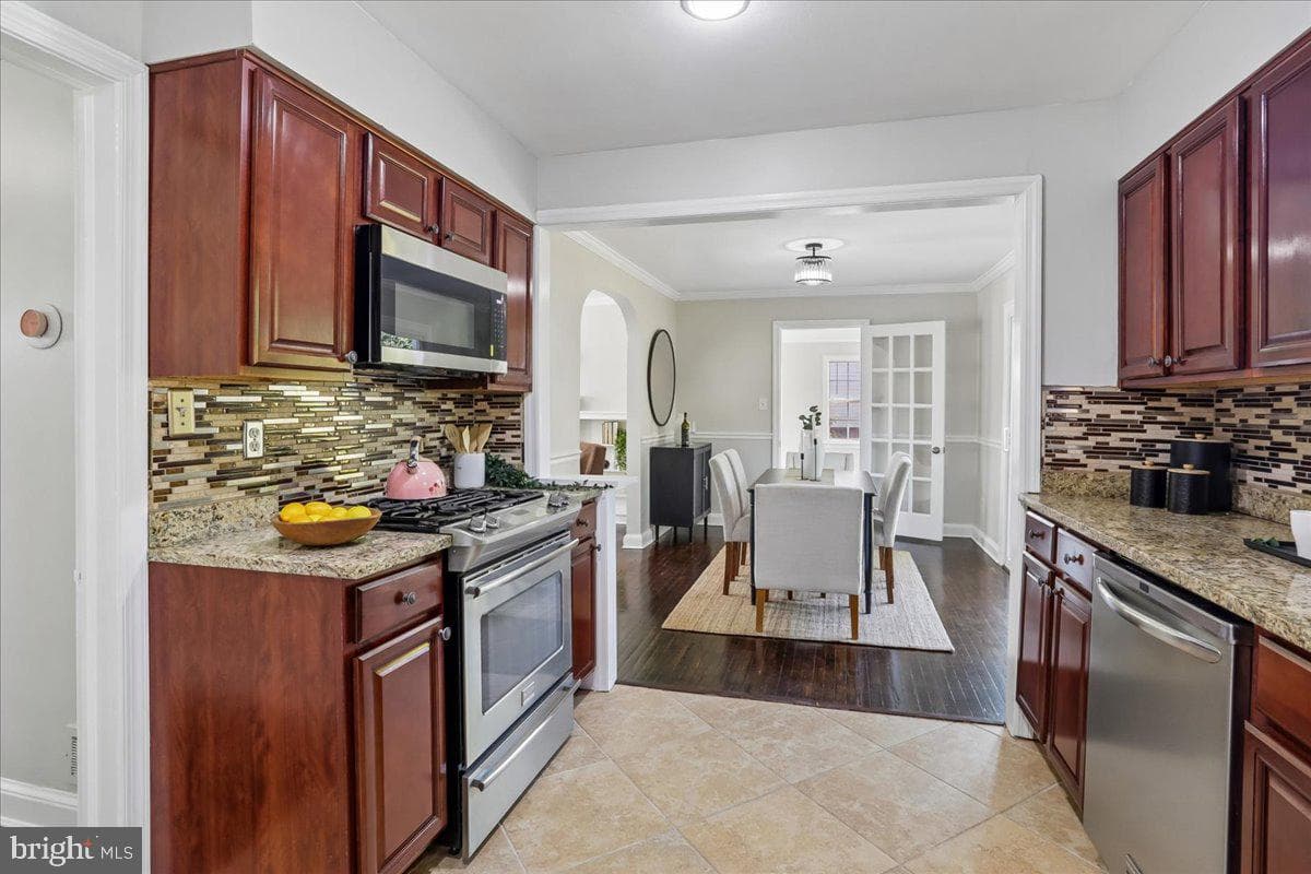 10812 Newport Mill Road photo 17