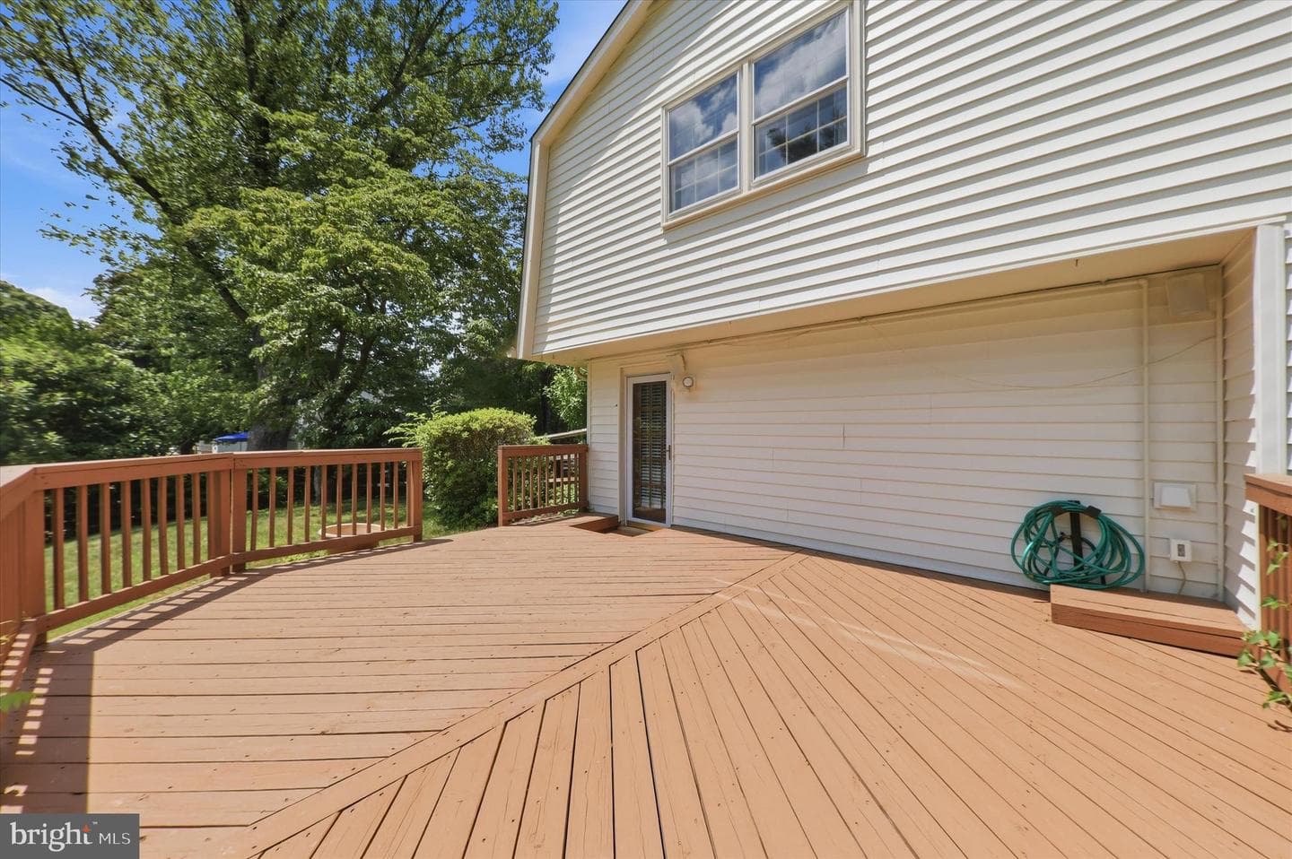 3710 Queen Mary Drive photo 36