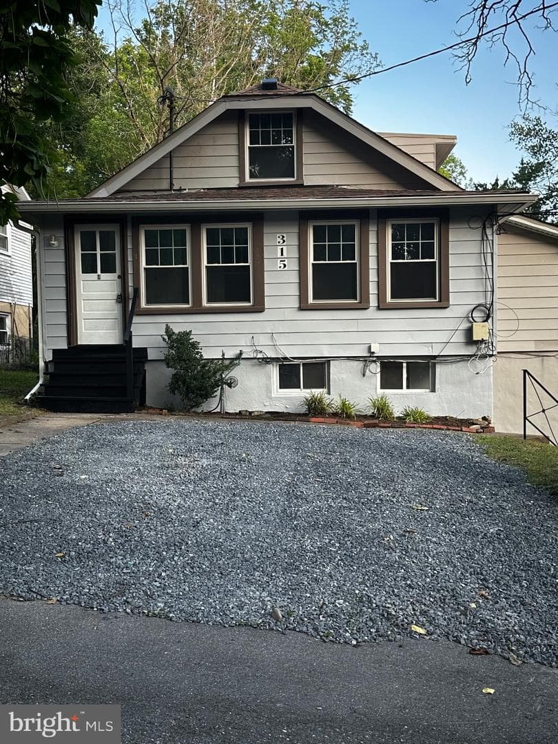 315 Circle Avenue photo 20