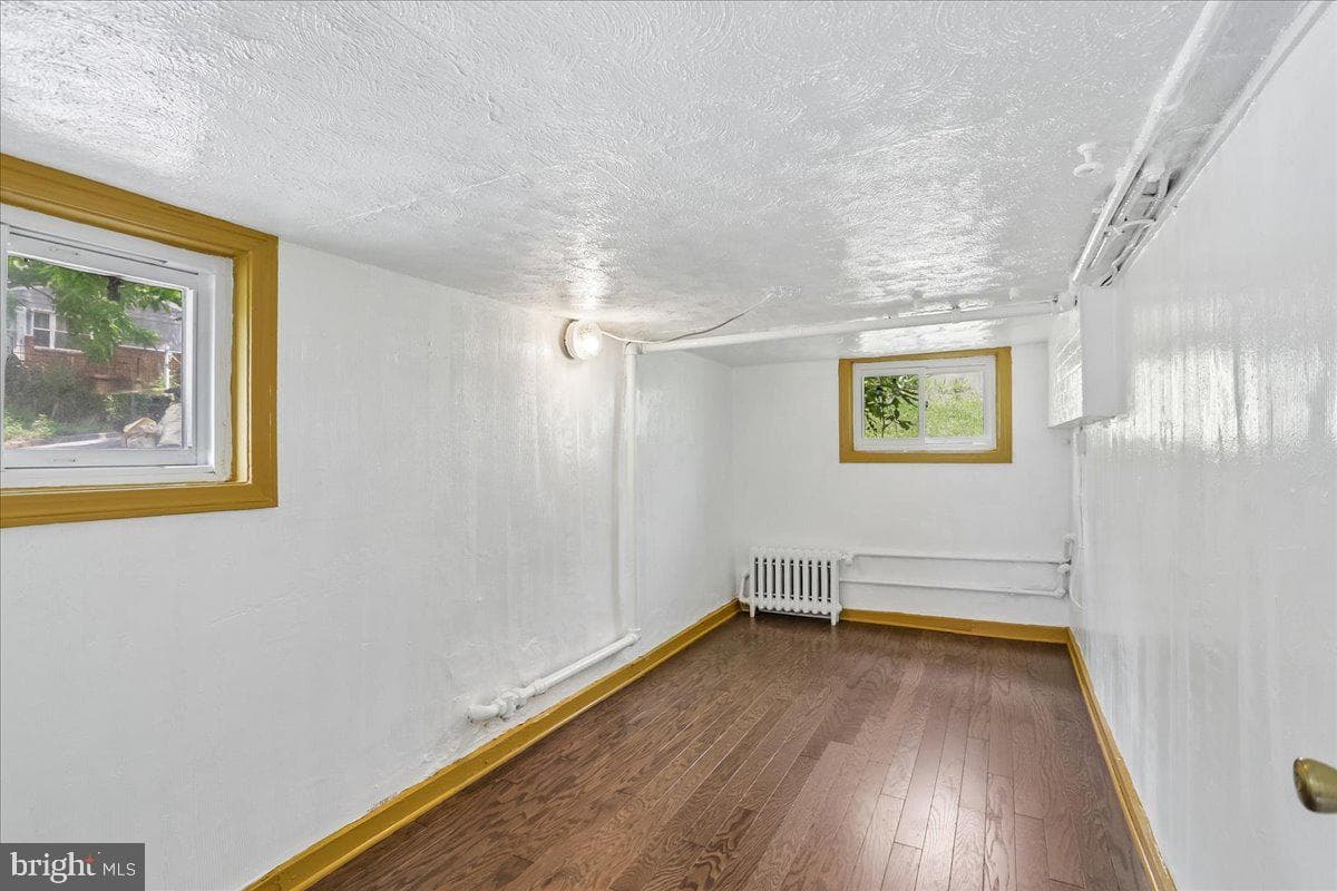 315 Circle Avenue photo 25