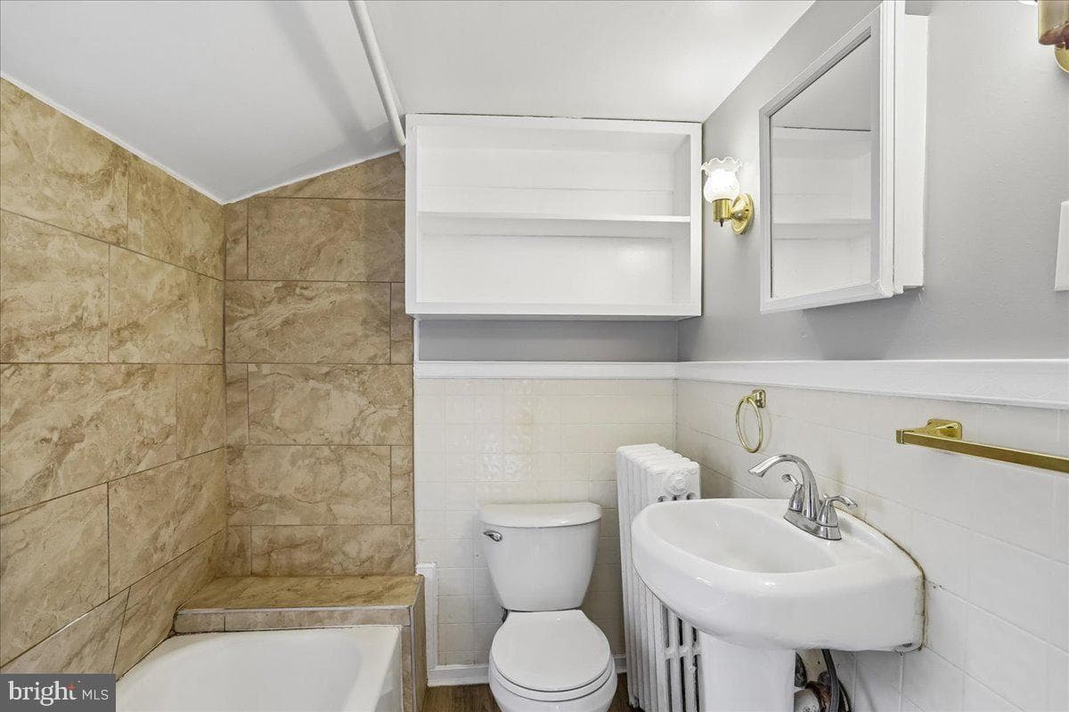 315 Circle Avenue photo 55