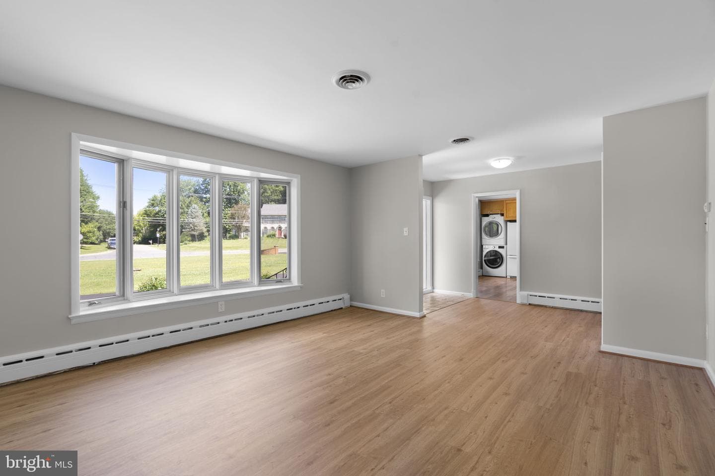 18015 Muncaster Road photo 10