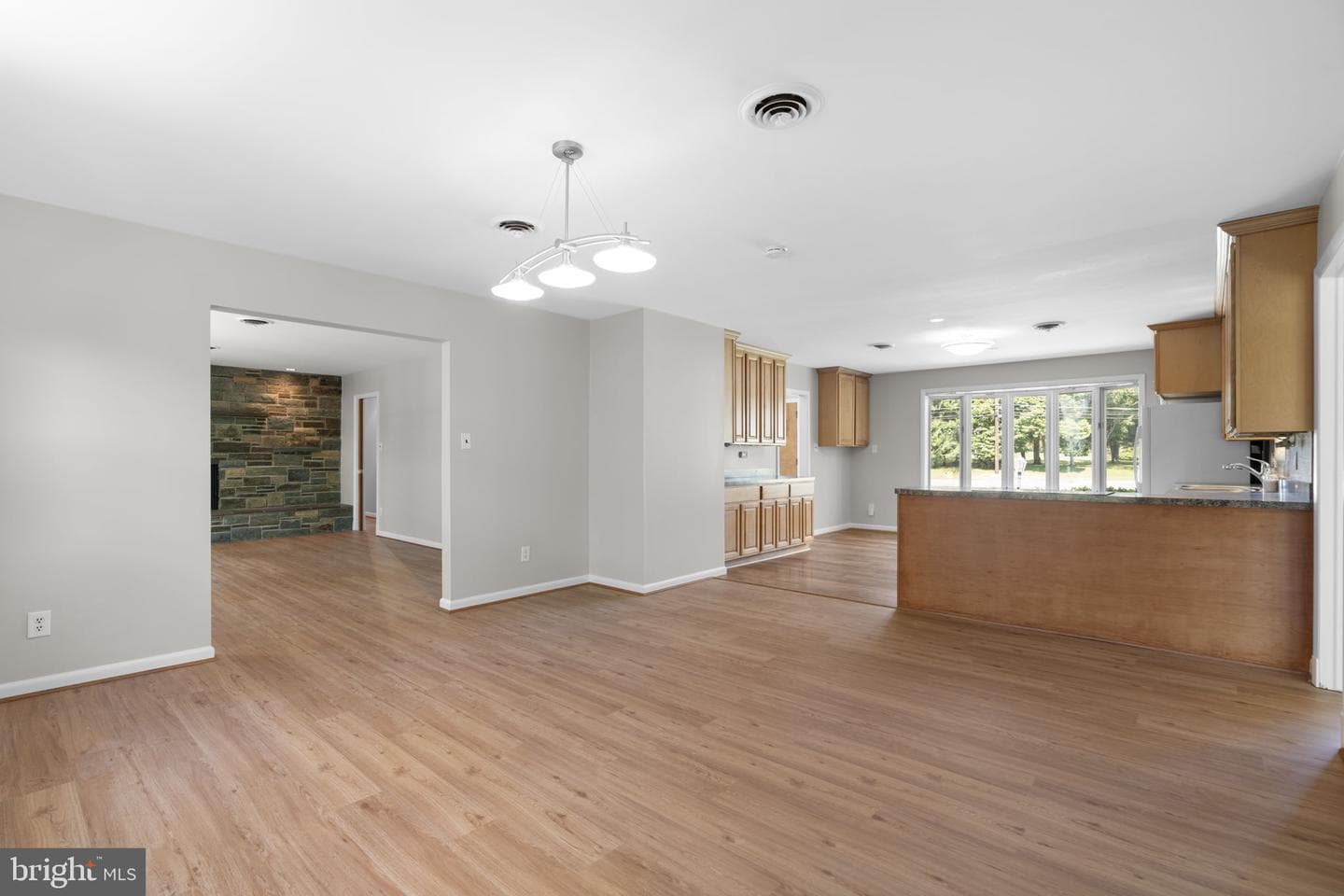 18015 Muncaster Road photo 19