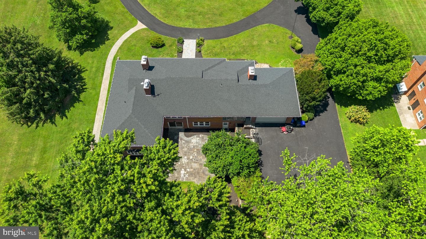 18015 Muncaster Road photo 81