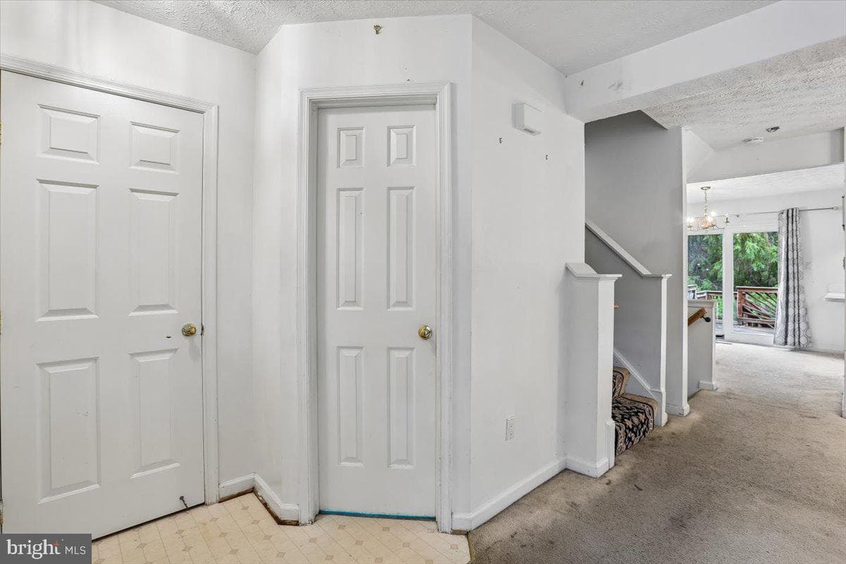 66 Shadowridge Court photo 2