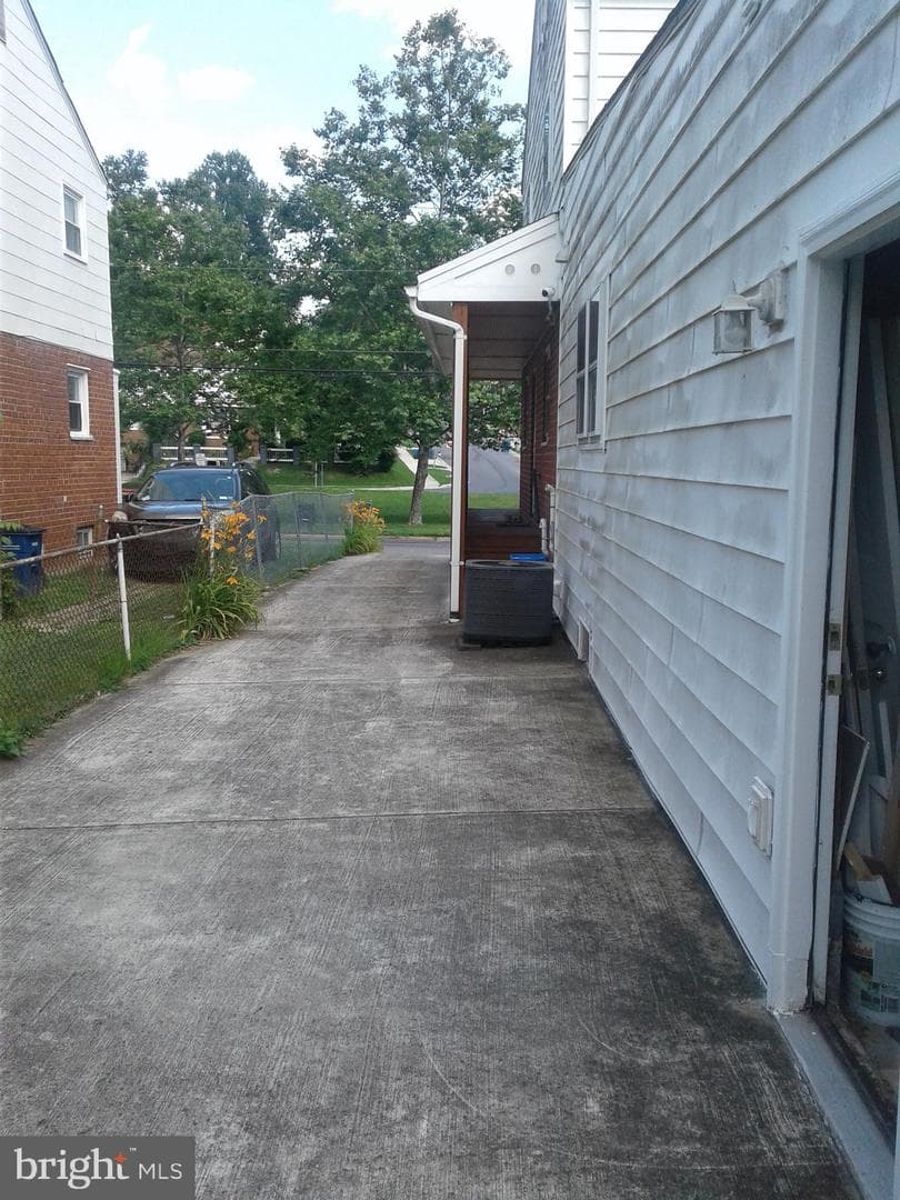 12030 Valleywood Drive photo 8