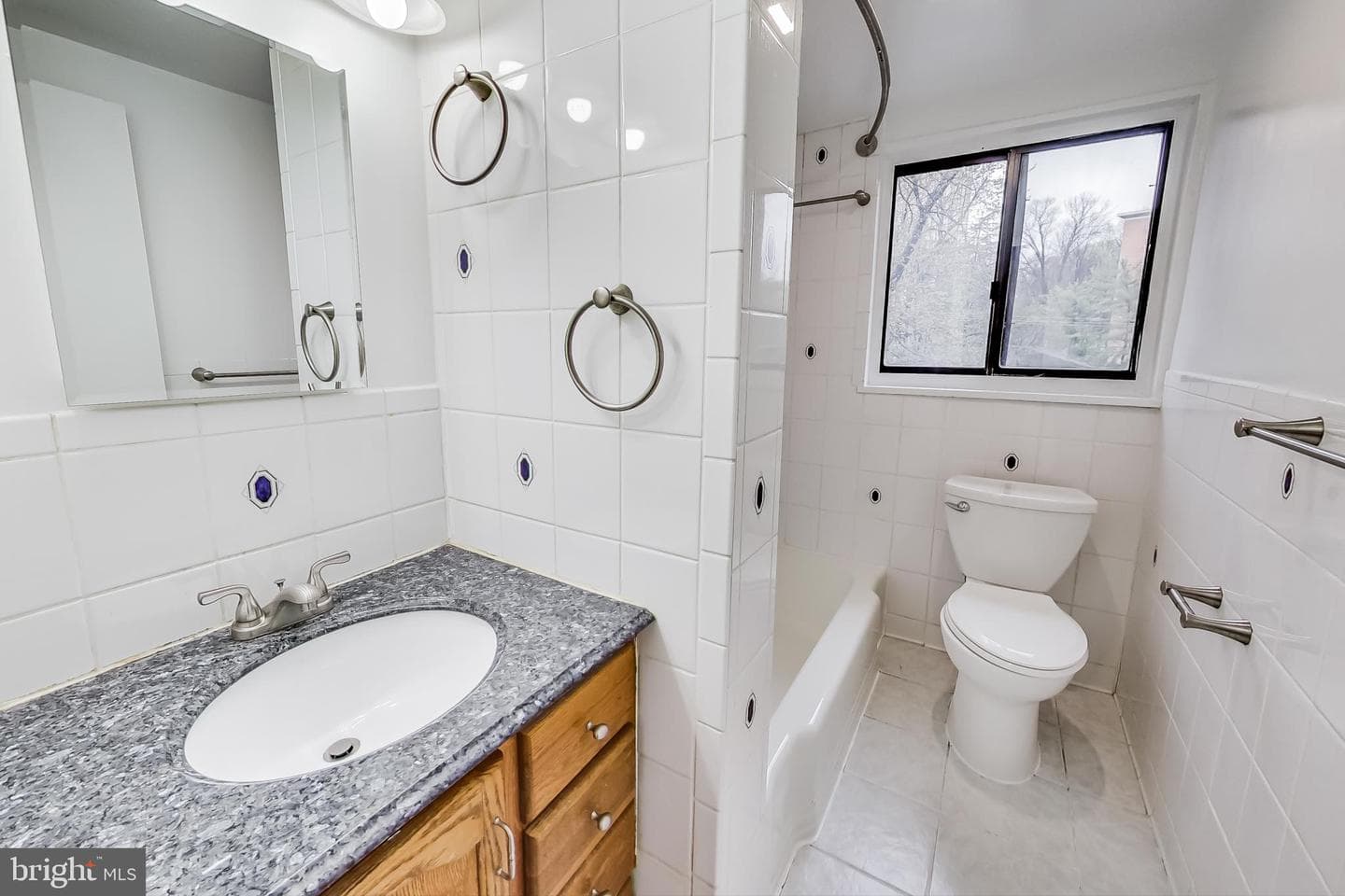 7611 Maple Ave # 202 photo 14