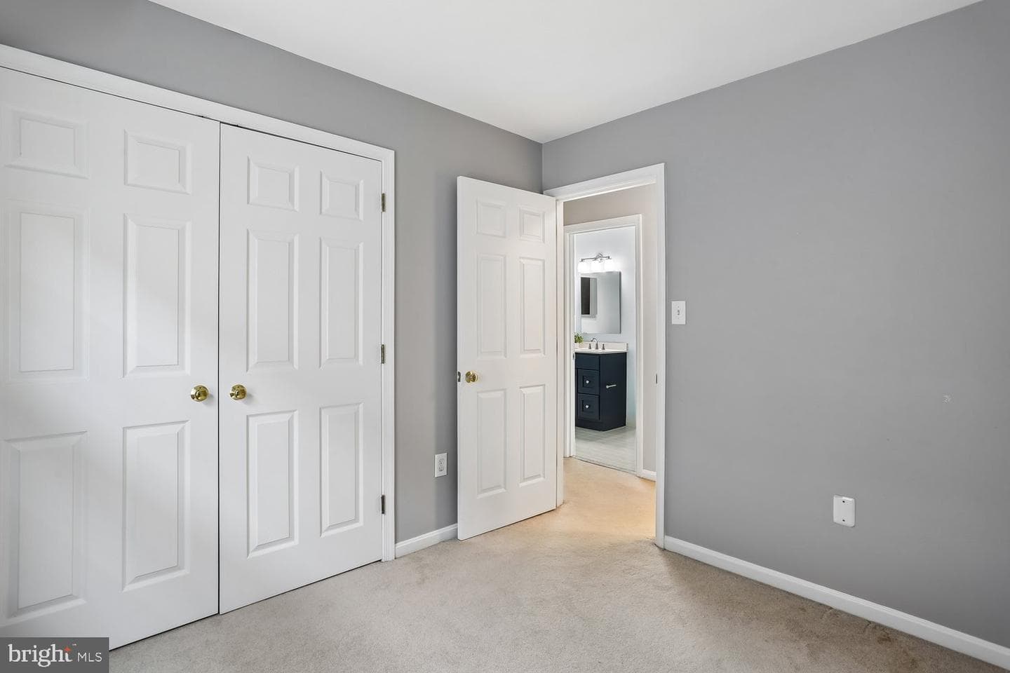 110 Clagett Crossing Place photo 32