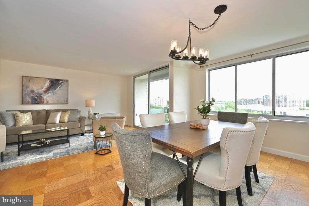 10201 Grosvenor Place #1220 photo 12