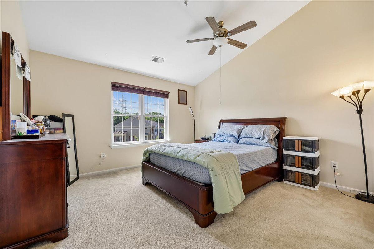 7804 Yankee Harbor Drive photo 18
