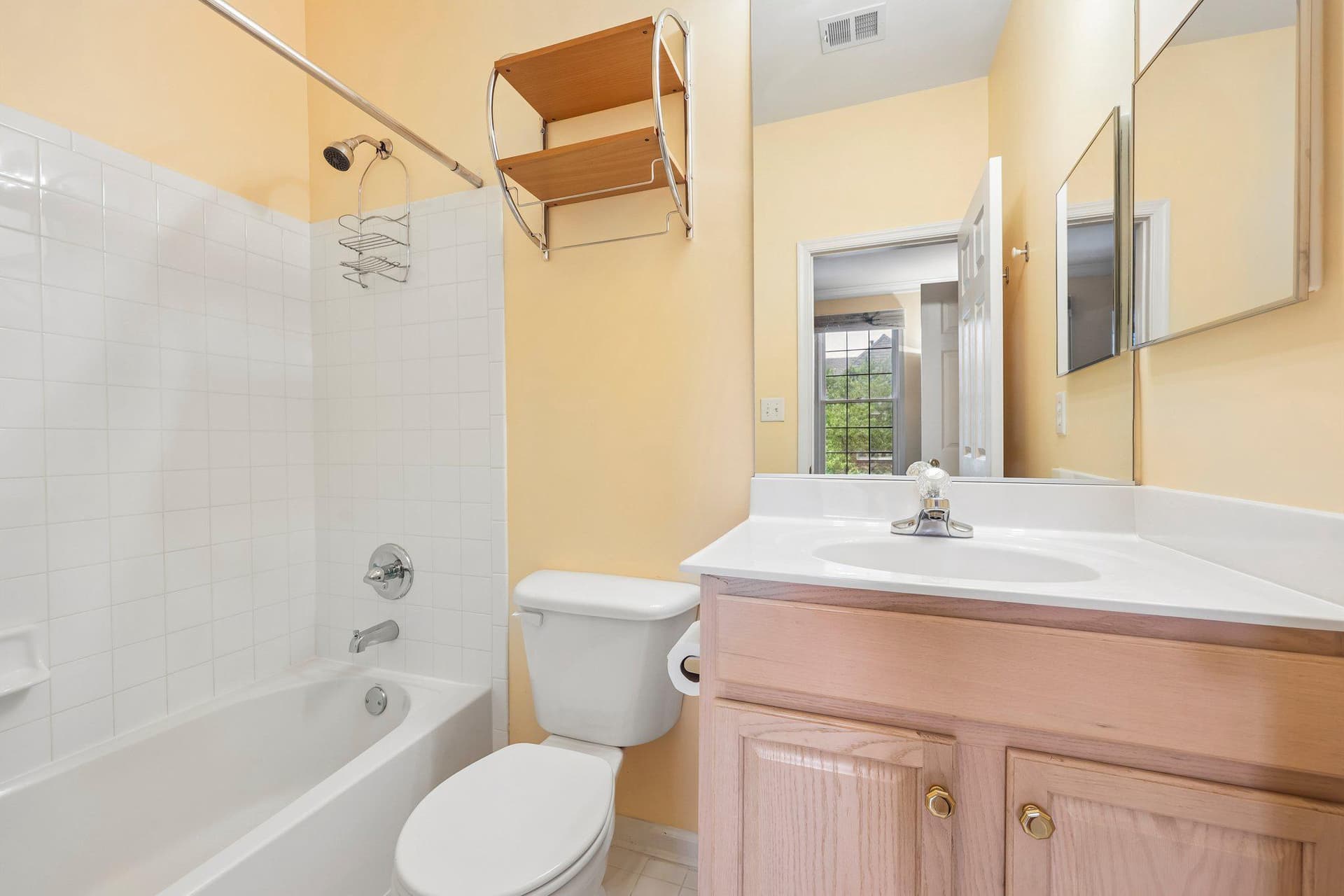 331 Alfandre Street photo 20