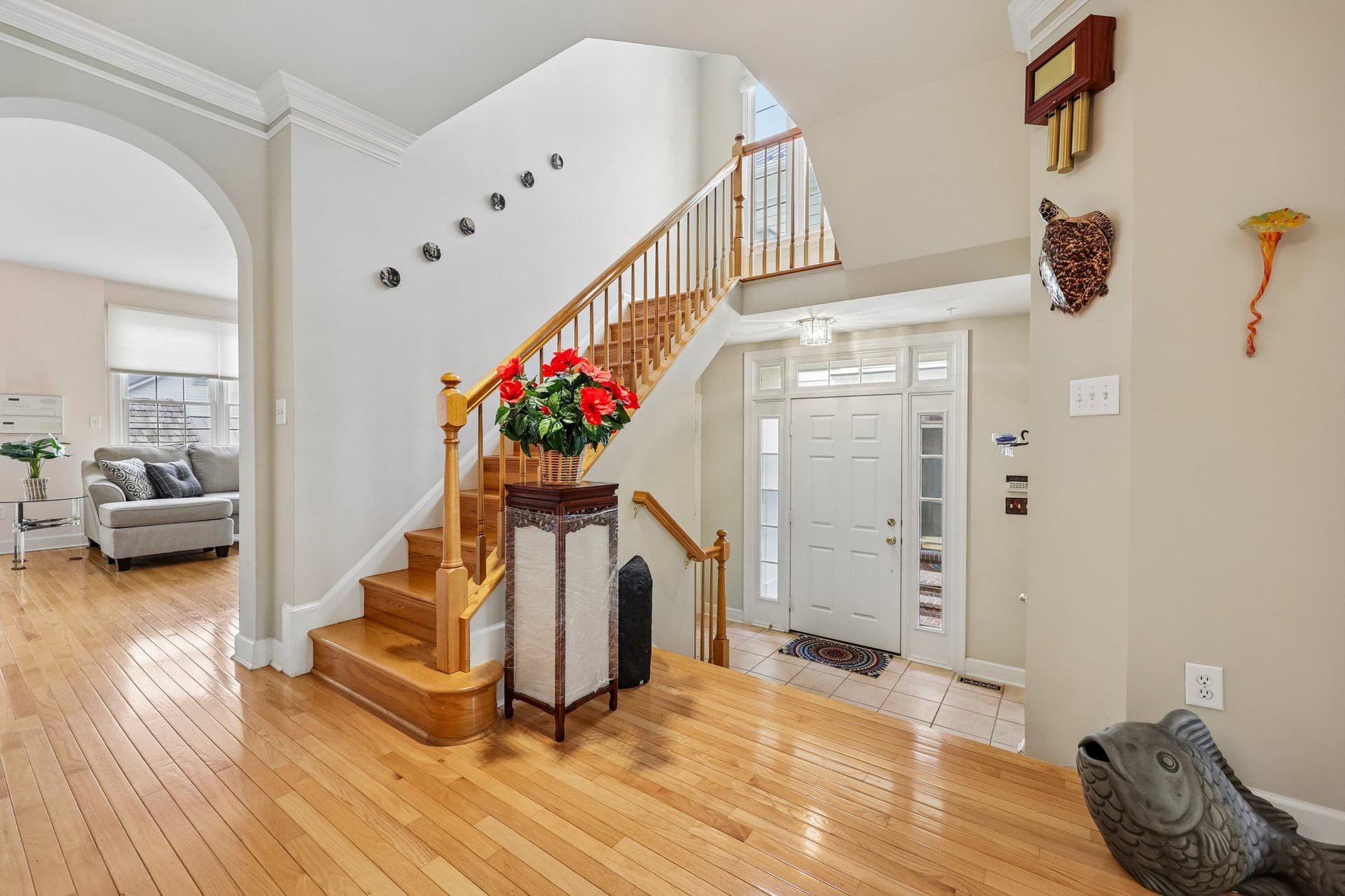 331 Alfandre Street photo 4