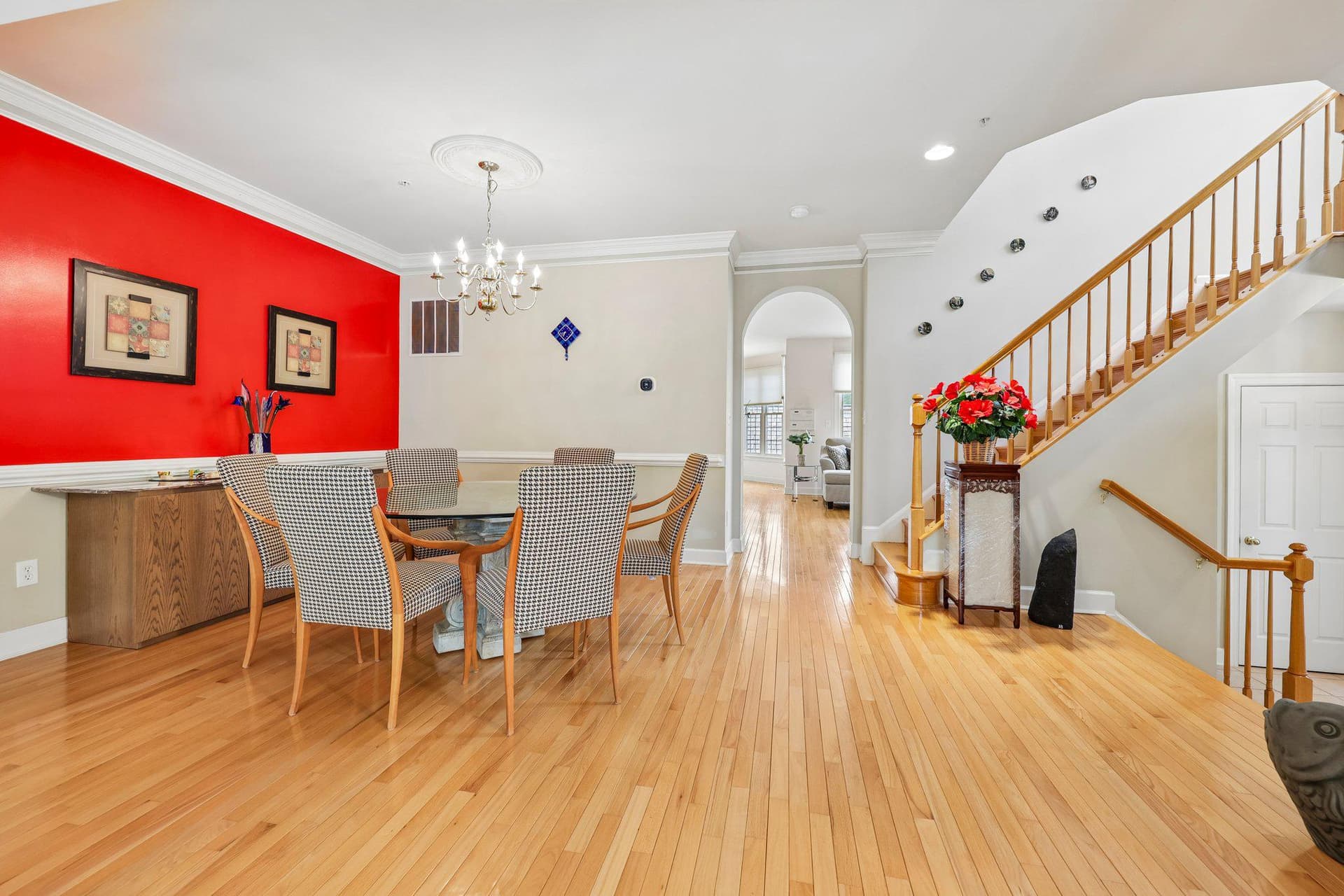 331 Alfandre Street photo 6