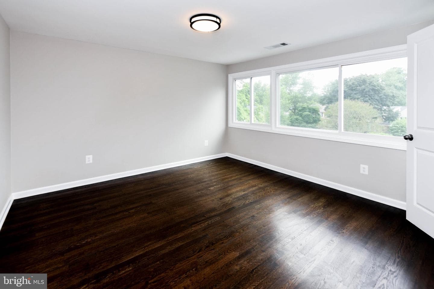 19104 Roman Way photo 46