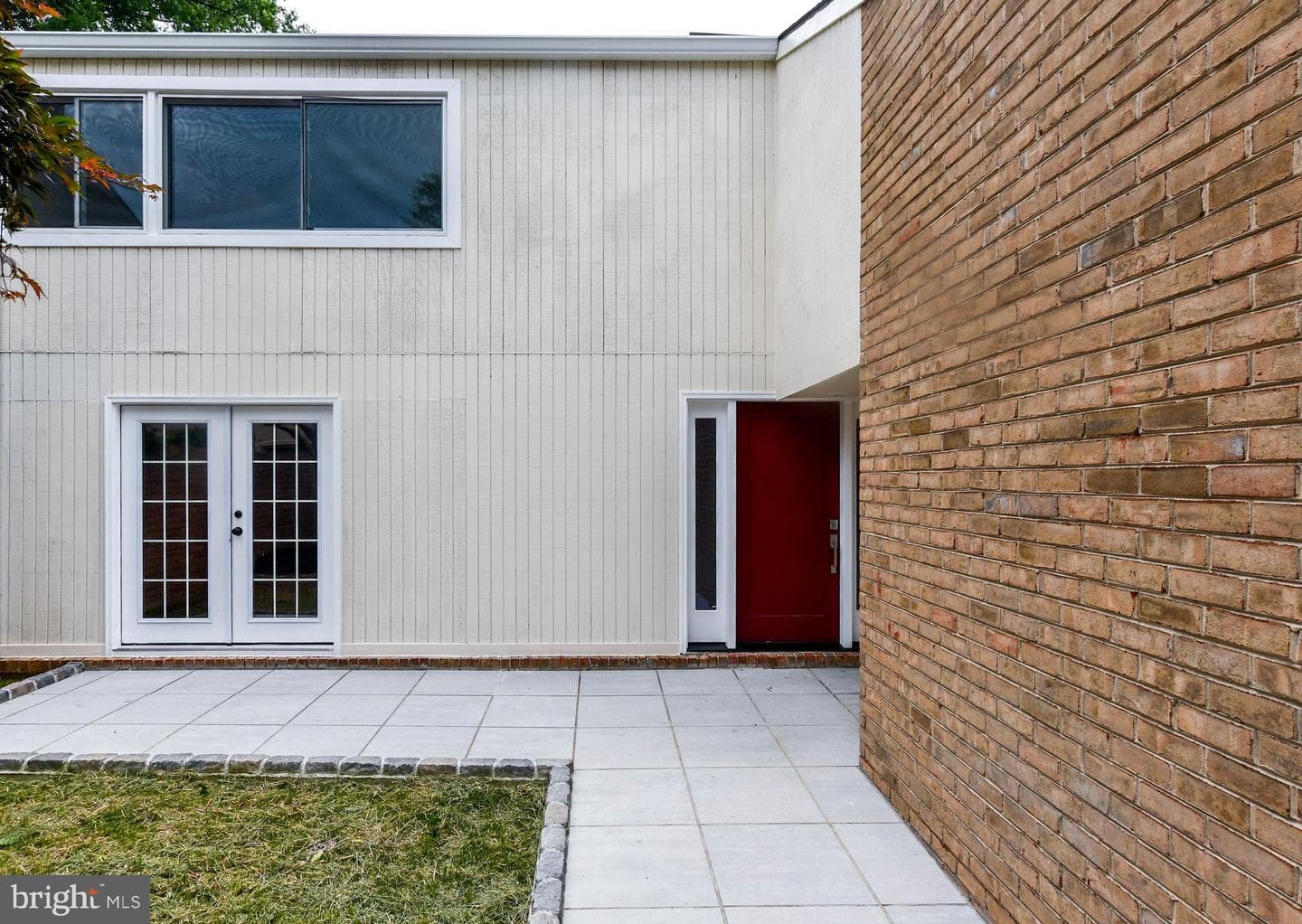 19104 Roman Way photo 5
