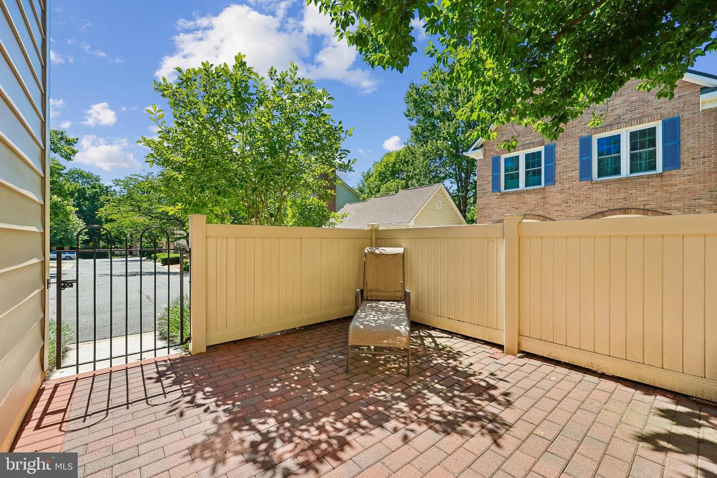 5823 Linden Square Court #52 photo 6