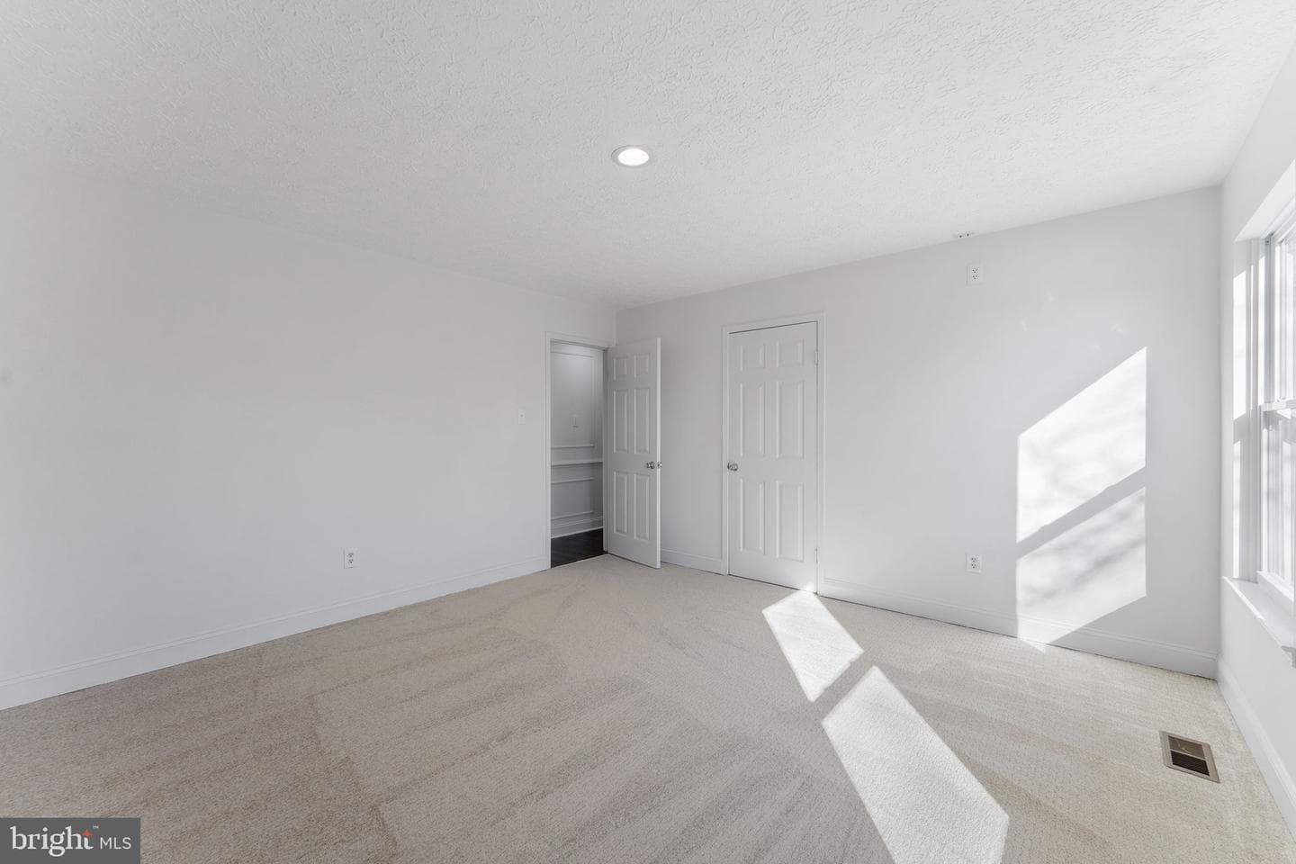 13016 Gershwin Way photo 34