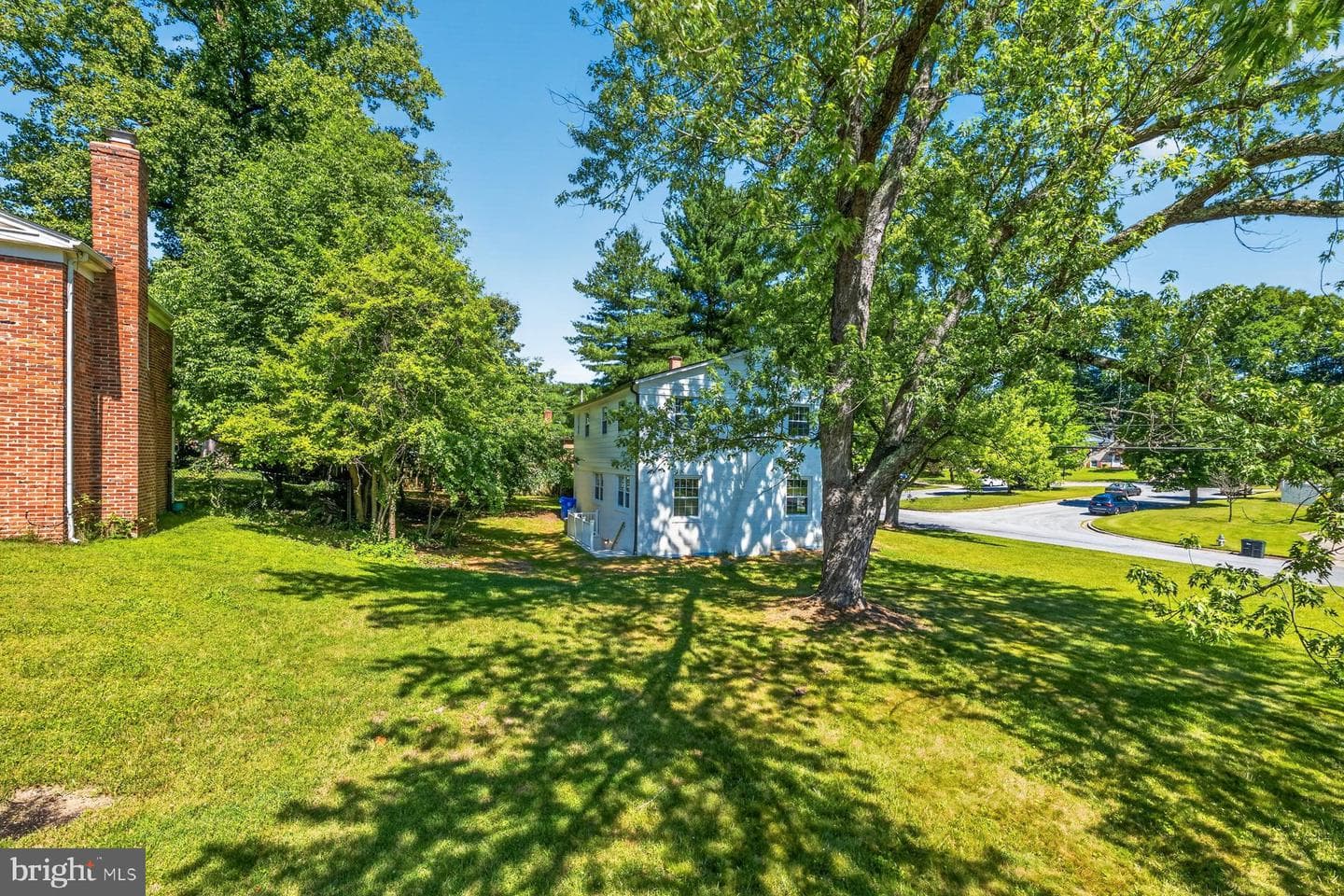 2610 Silverdale Drive photo 41