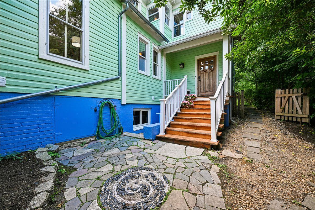 7108 Holly Avenue photo 3