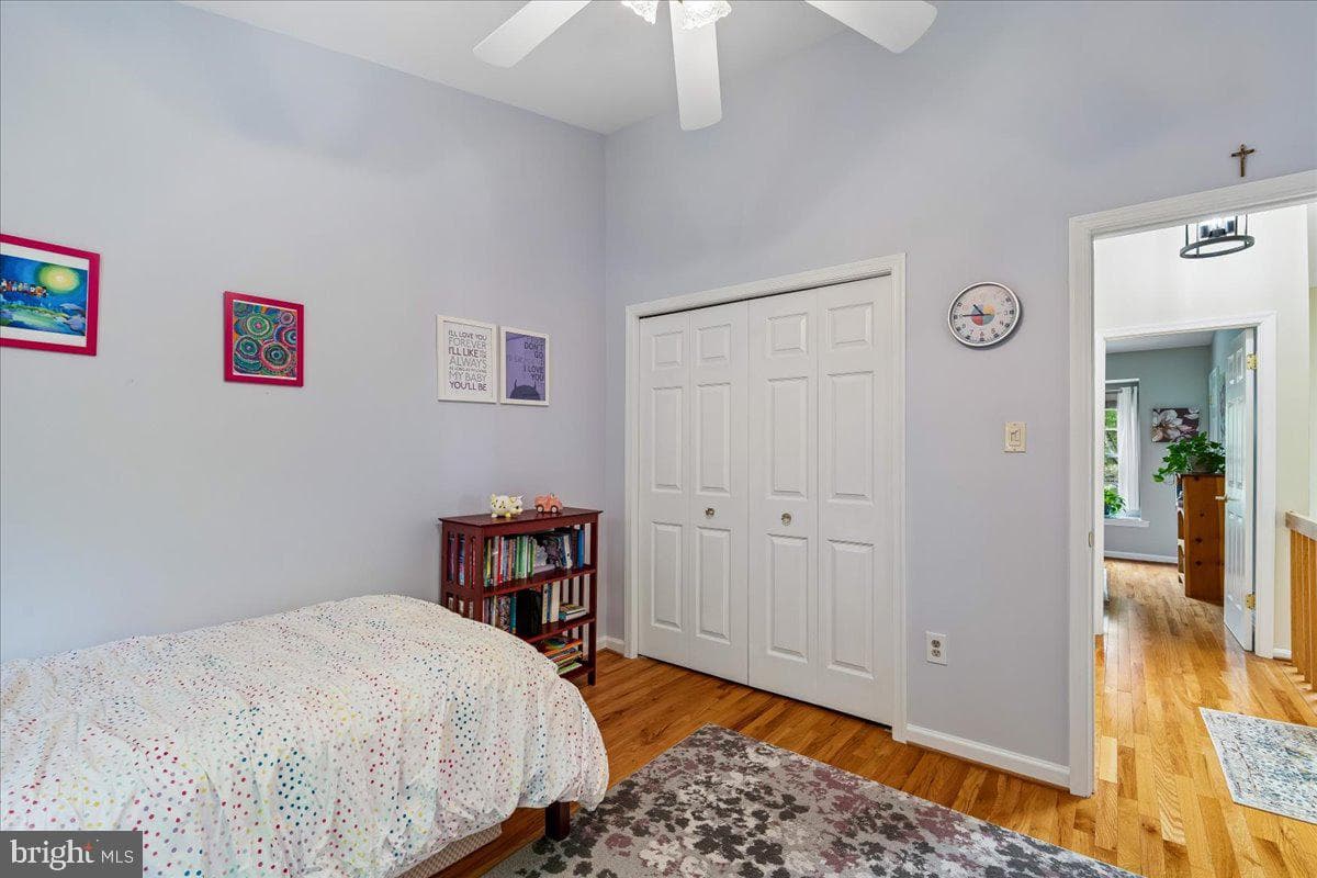 25 Tivoli Lake Court photo 18