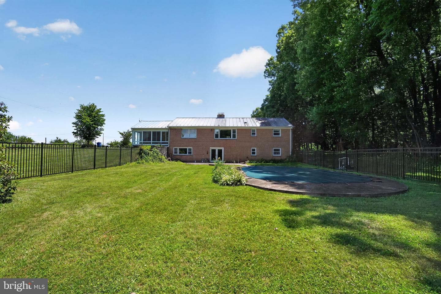22300 Peach Tree Road photo 6
