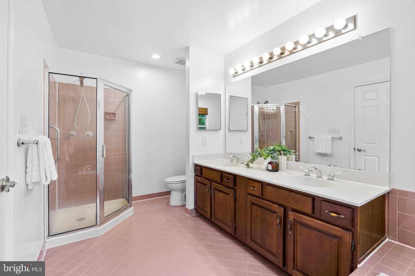 8329 Marketree Circle photo 25