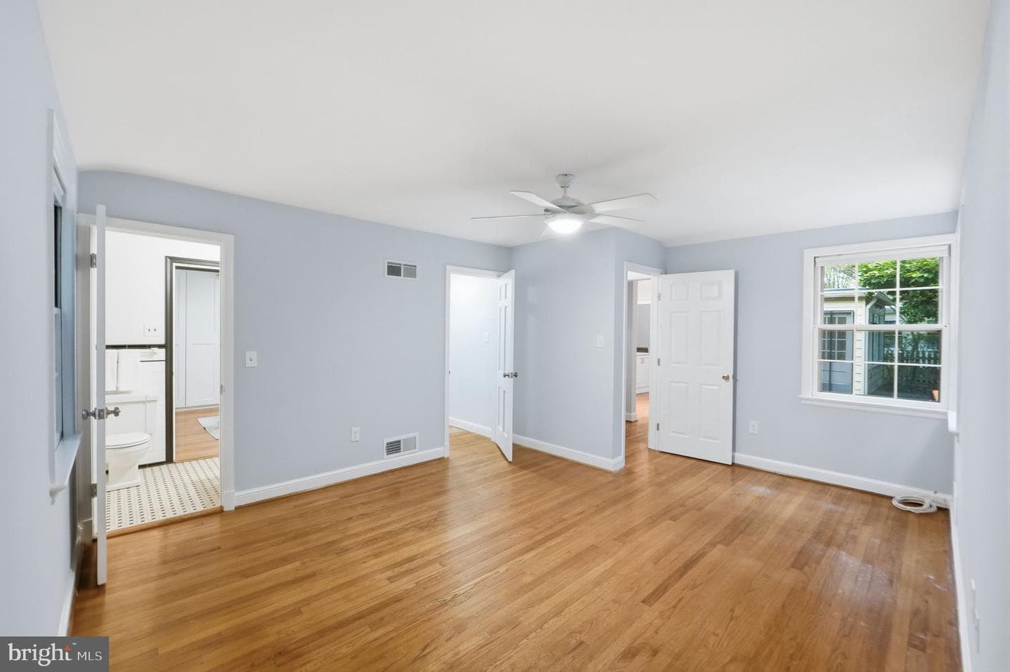5910 Overlea Road photo 20