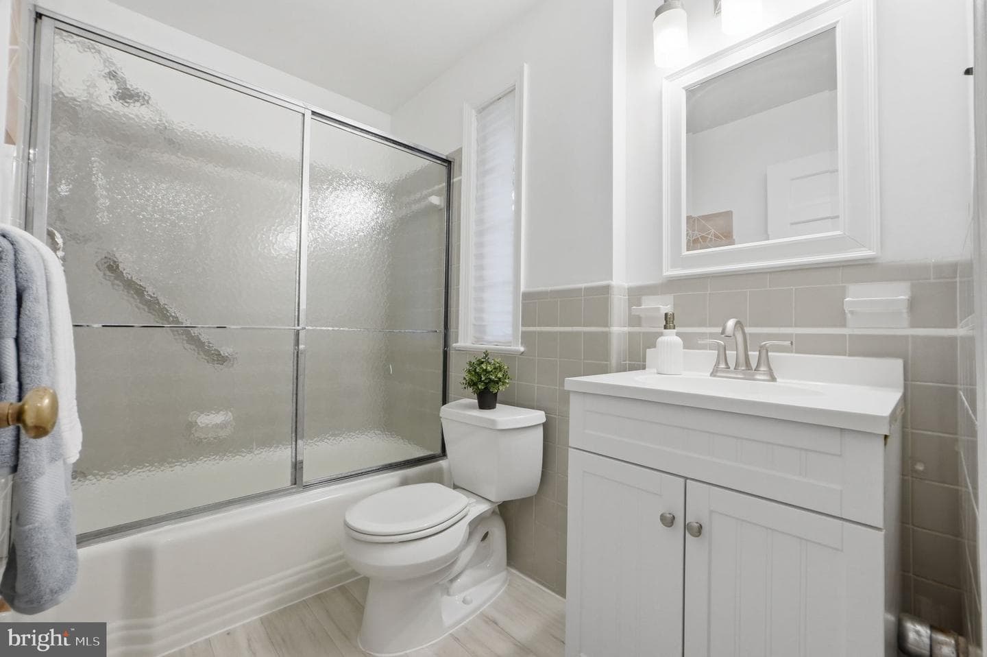5910 Overlea Road photo 27