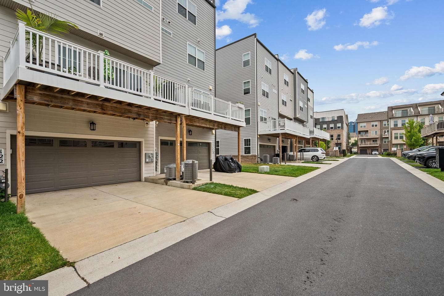 122 Dickenson Drive photo 48
