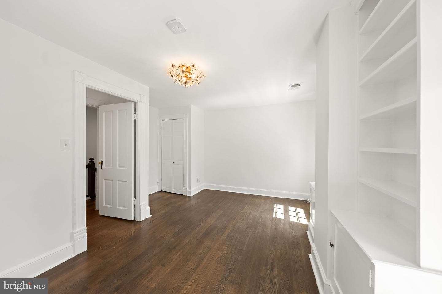 5305 Saratoga Avenue photo 41