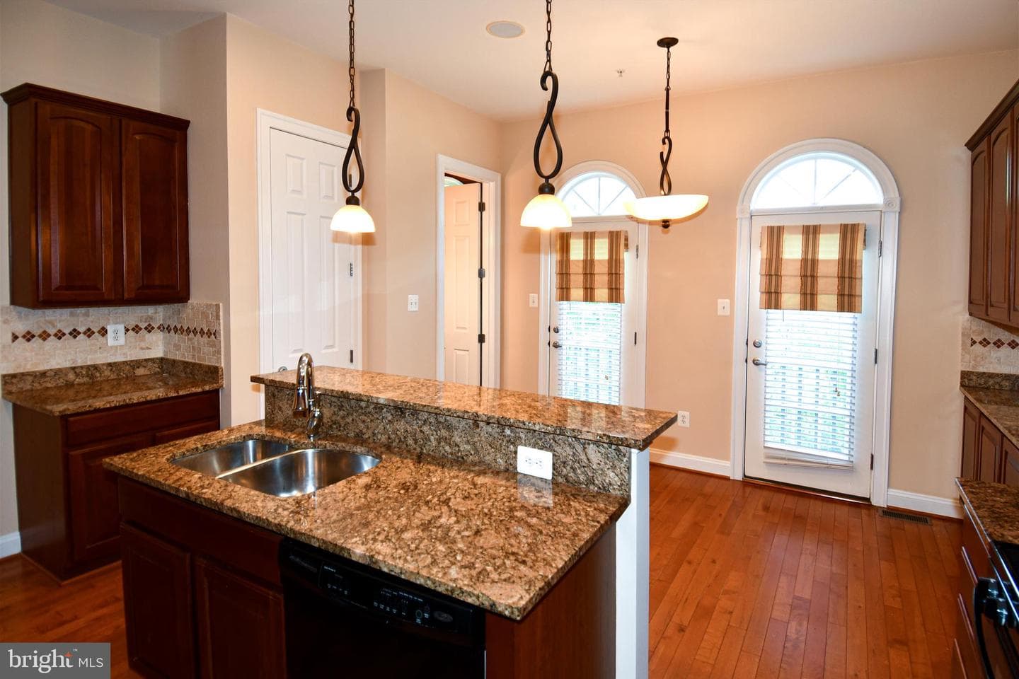 589 Cedar Spring Street photo 3