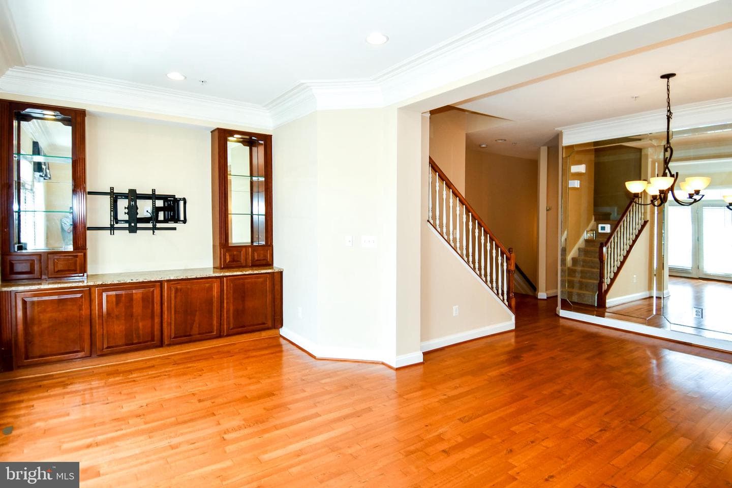 589 Cedar Spring Street photo 9