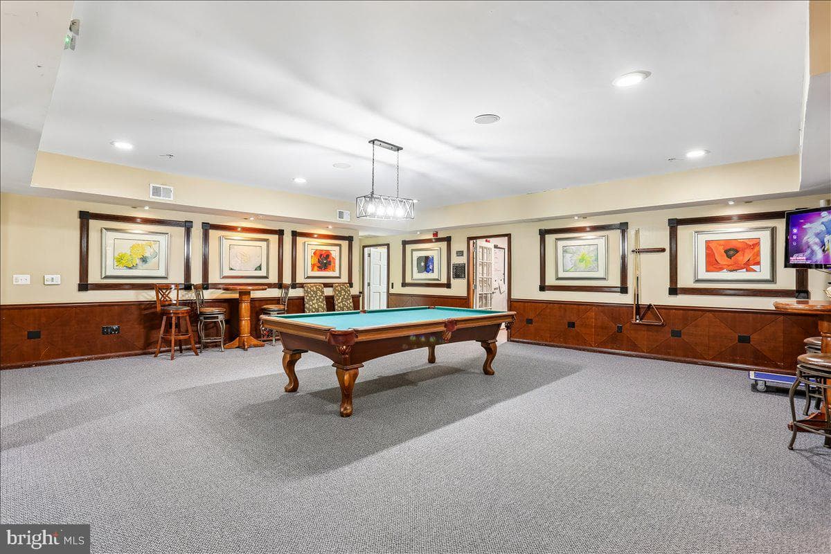 501 Hungerford Drive #105 photo 34